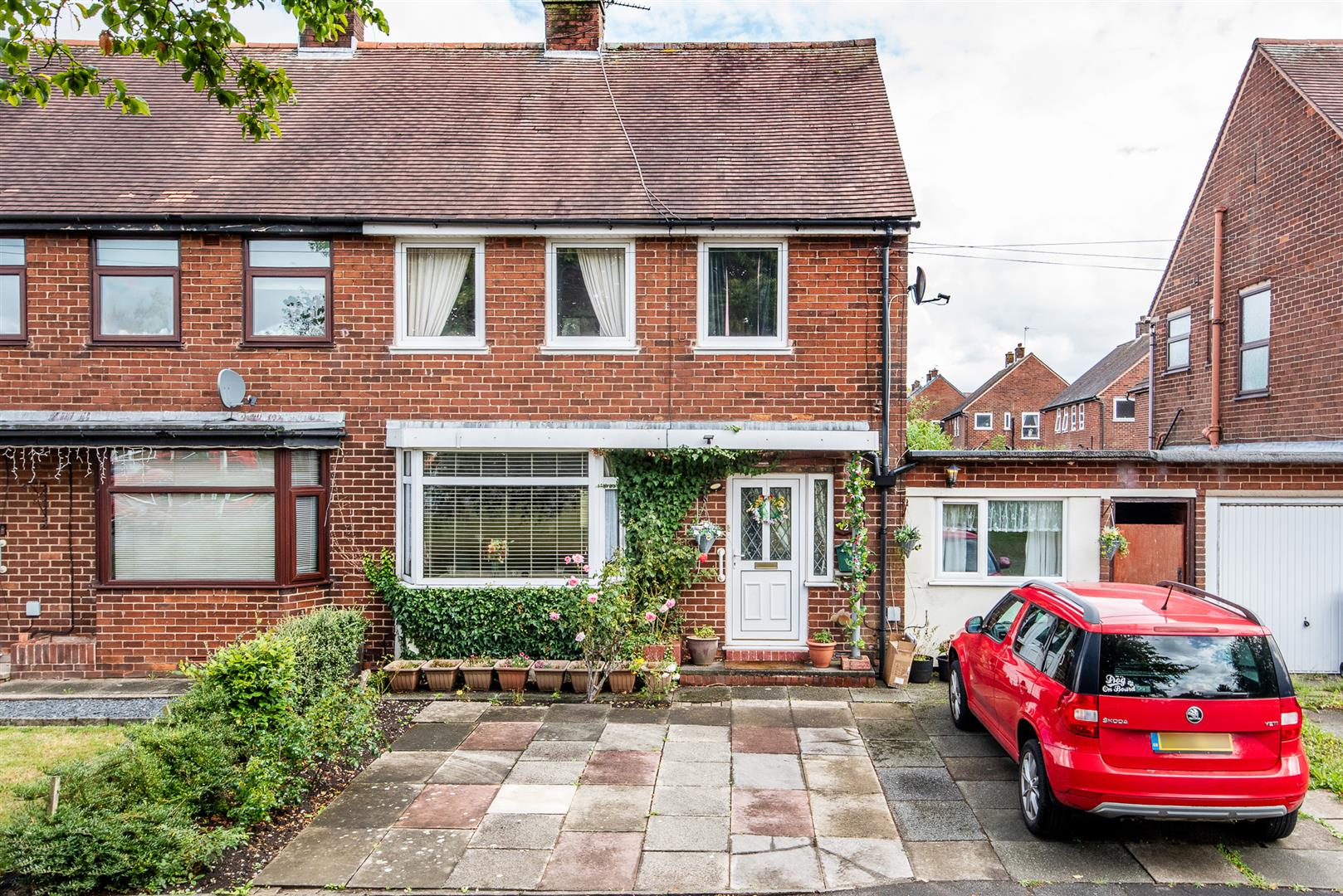 3 bed property in St. Johns Green, Leyland